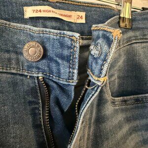 Levi’s 724 High Rise Straight Jeans 24 – Dark Wash Distressed